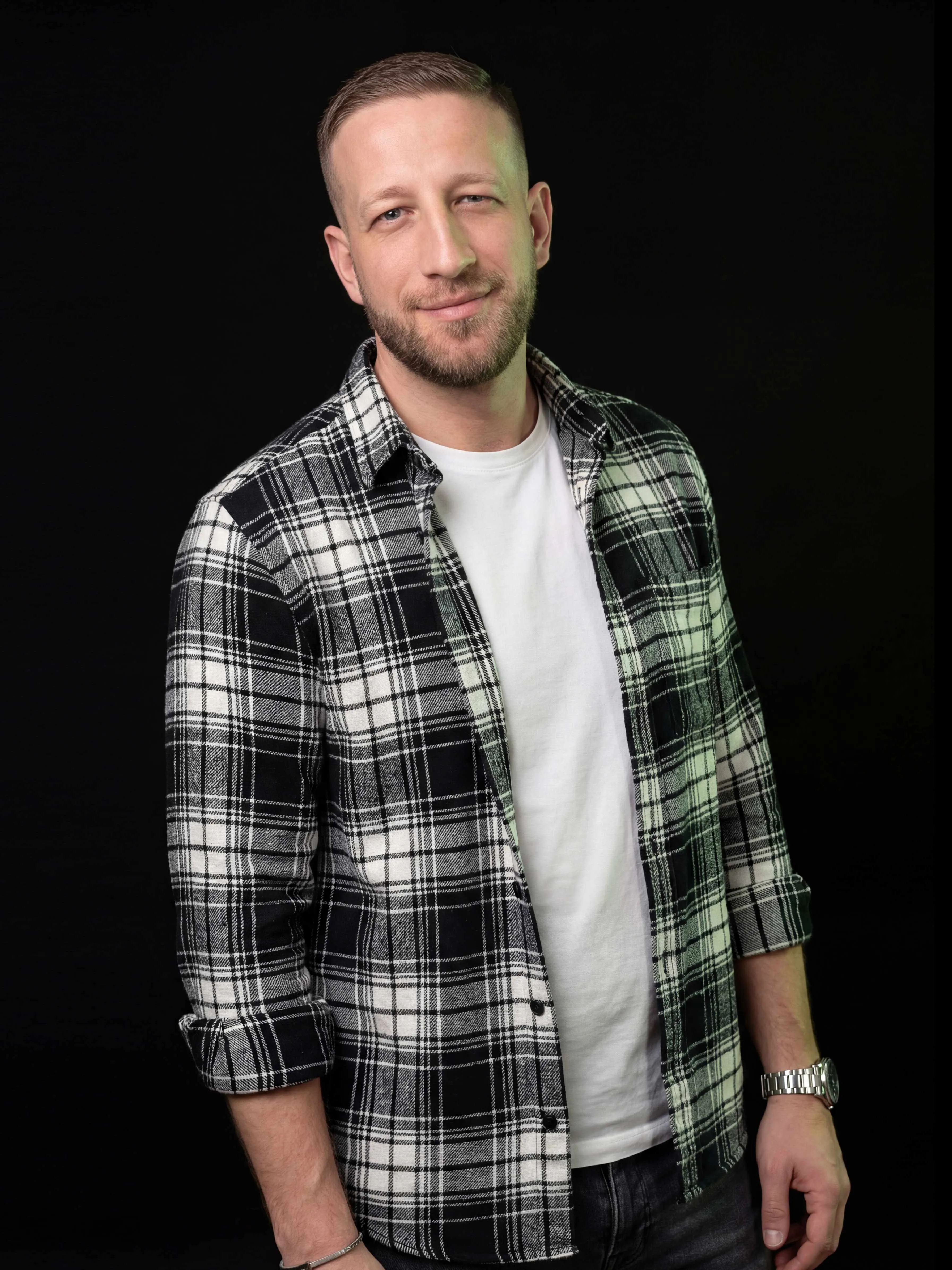 Peter Garaj, Integration specialist